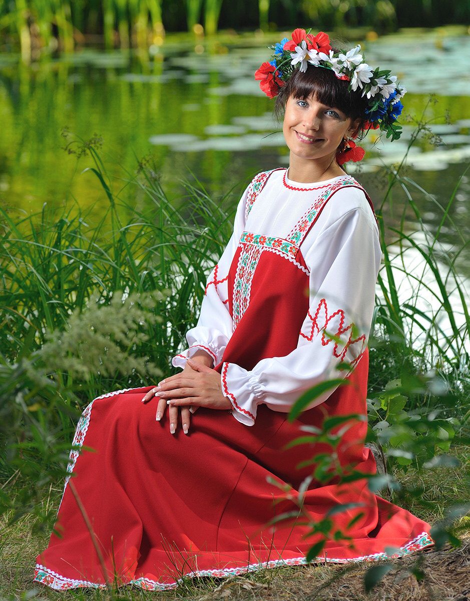 Beautiful girl Girls in Slavic costumes in Kouliacan